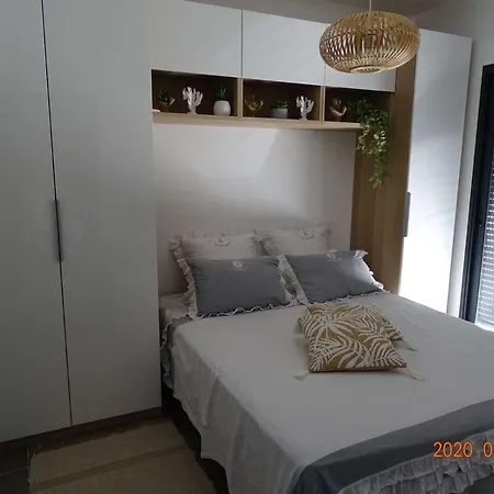 Proche Pézénas, très bel appartement, commerces Exterior foto