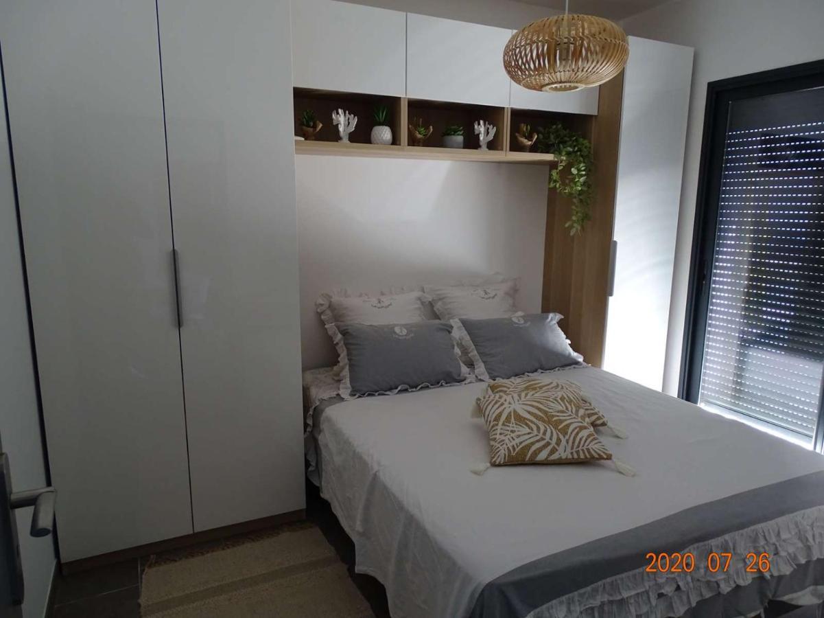 Proche Pezenas, Tres Bel Appartement, Commerces Pezenas